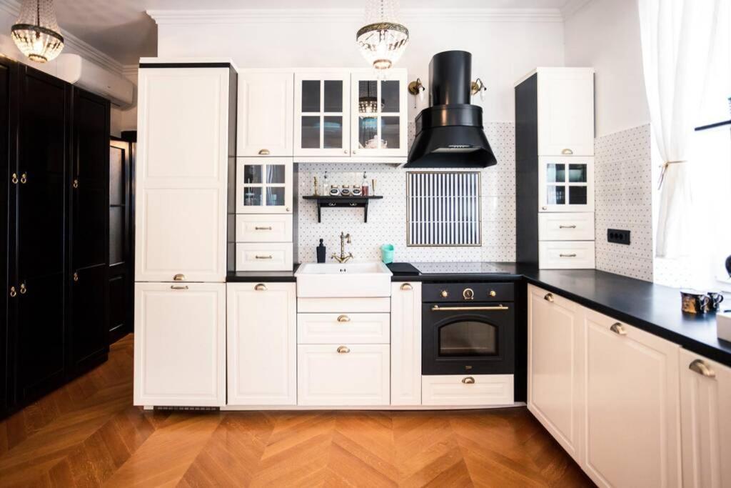Luxurious Apartment Bella Lux In City Center With Free Parking Included! Split Exteriör bild